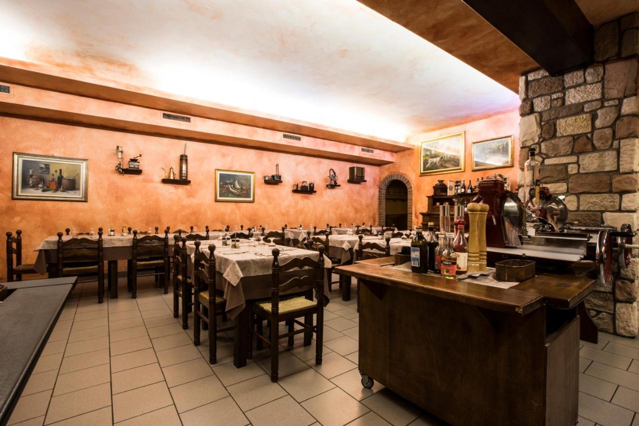 Albergo Ristorante Brera Inveruno Exterior foto